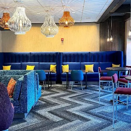 Tru by Hilton Baltimore Harbor East