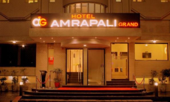 5. 호텔 암라팔리 ..