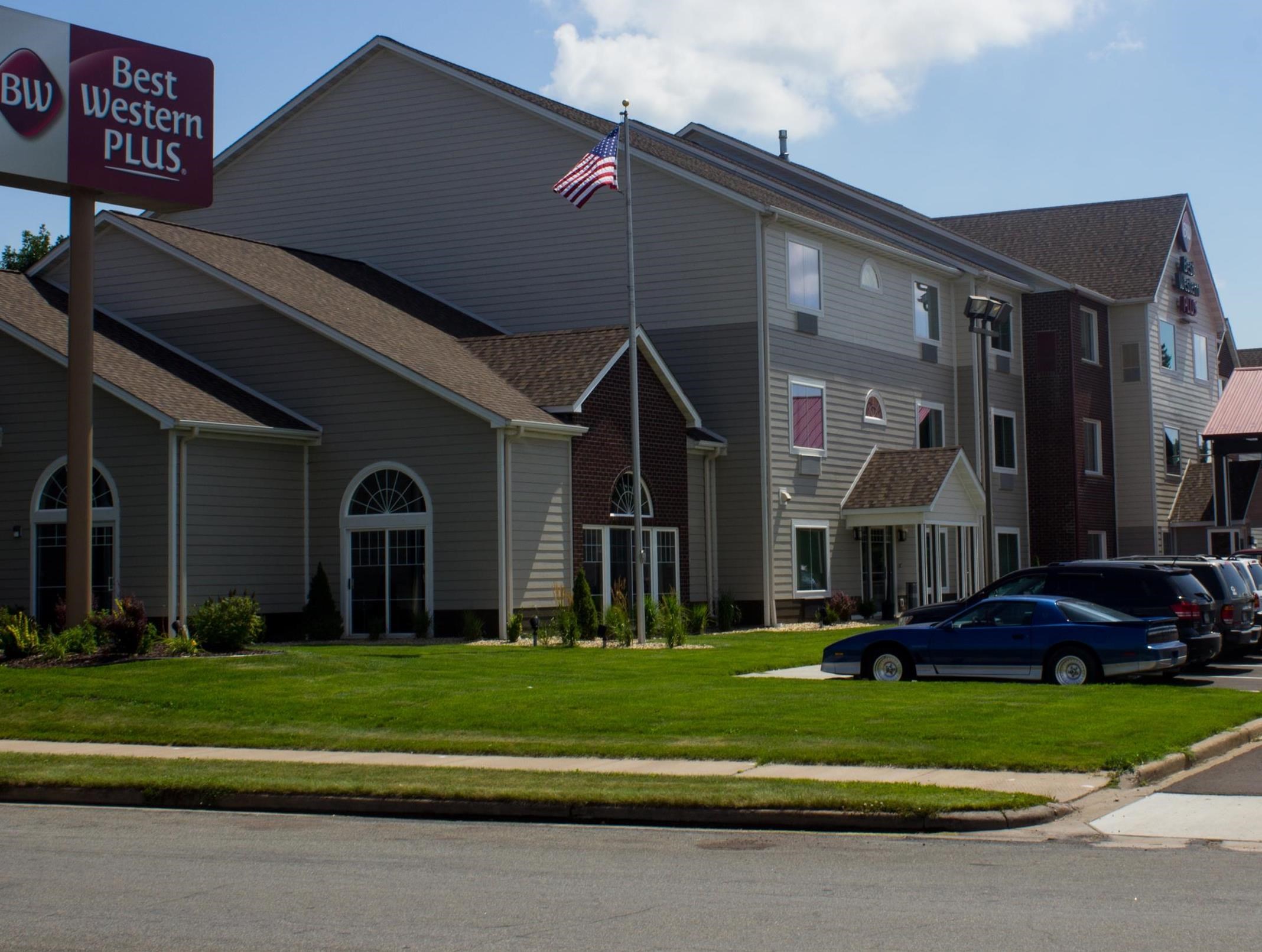 Best Western Plus Menomonie Inn & Suites