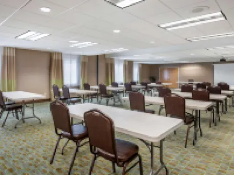 Comfort Suites North Hotel di Elkhart