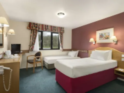 Days Inn by Wyndham Michaelwood M5 Hotels in Falfield