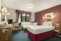 Days Inn by Wyndham Michaelwood M5 Các khách sạn ở Falfield