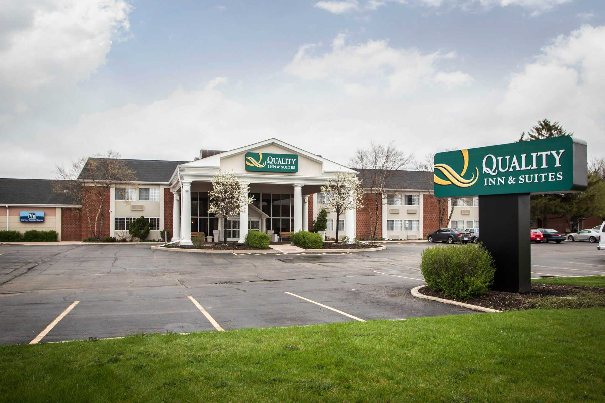 Quality Inn and Suites St Charles - West Chicago