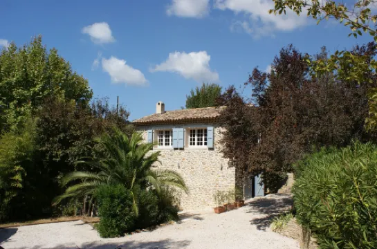 Stone Cottage, 2-4 People, at Provence Mas 16th Cent., Pool, Garden, Parking - Homestays