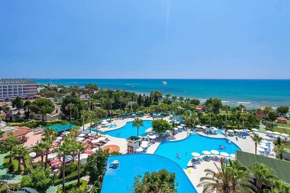 İz Flower Side Beach Hotel