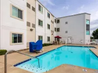 Motel 6 Caseyville, IL - Lemmikkieläimet sallittu