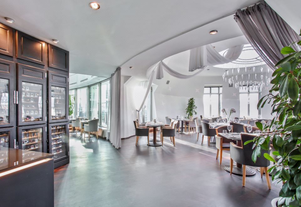 댄싱 하우스 호텔 외관