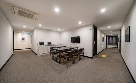Gangneung Tourist Hotel - Housity
