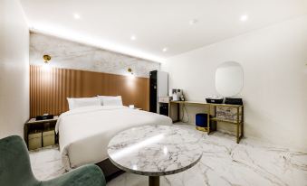 Hotel Eila