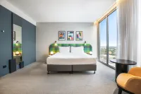 Holiday Inn WERRIBEE by IHG - Cheap