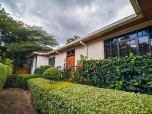 Falcon Heights Hotel