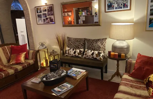 博爾戈安蒂科酒店