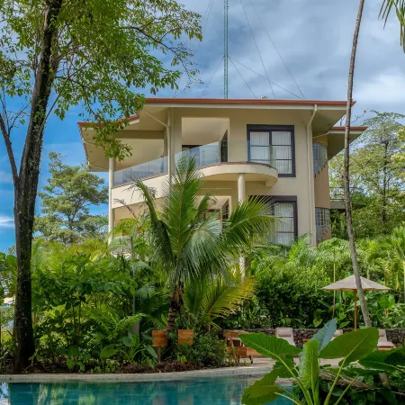 Arenas Del Mar Beachfront & Rainforest Resort Member of the Cayuga Collection