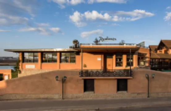 Radisson Tamboho Waterfront Antananarivo Hoteles en 