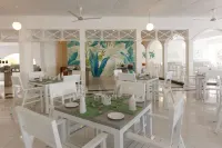 Equator Village Maldives - ที่มีที่จอดรถ