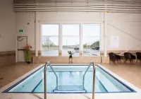 Pomeroy Inn & Suites Prince George - Pools