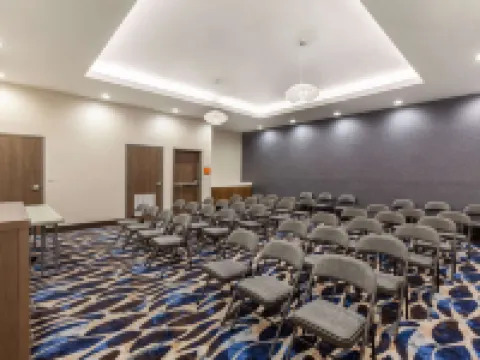 La Quinta by Wyndham Lafayette Oil Center Hotels in Lafayette