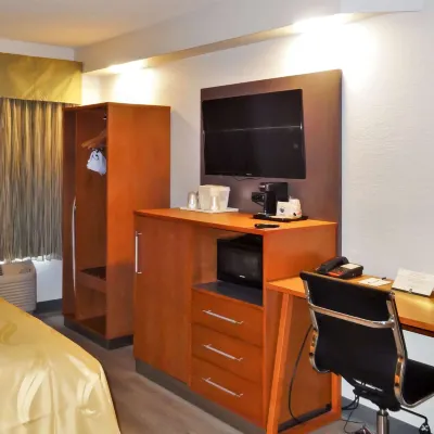 Quality Inn & Suites Raleigh North Raleigh Hotels near The Ritz Raleigh
