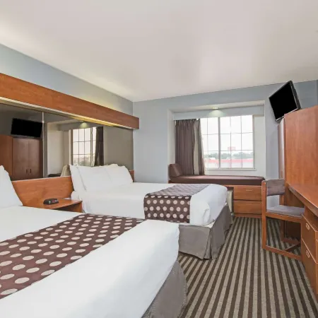 Microtel Inn & Suites by Wyndham Garland/Dallas