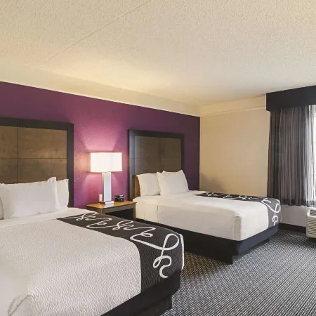 La Quinta Inn & Suites by Wyndham Denver Airport Dia