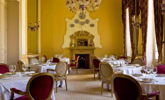 4. Pavillon..