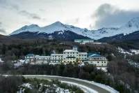 Los Acebos Ushuaia Hotel Các khách sạn gần Comercial del Sur SRL