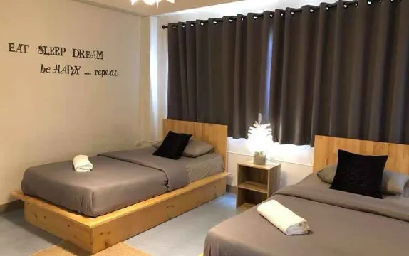 ห้องเตียงแฝด พร้อมห้องน้ำส่วนตัว