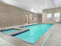 Longhorn Inn & Suites Hotels near Austin Park