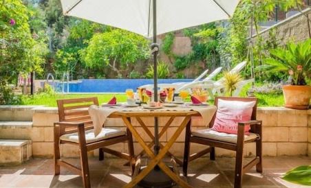 At Home in Malaga Stay & Solo Travellers - Housity
