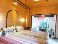 Sweet Inn Resort Hotels near Queen Suriyothai Monument