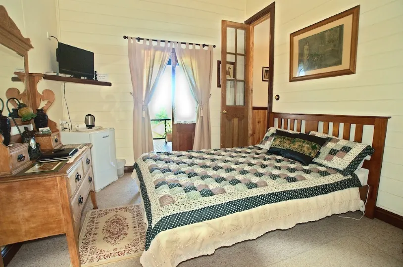 Butterfly Farm Bed and Breakfast Nirranda