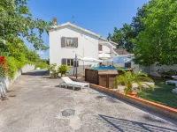 Le Querce (Pit550) Hotels in 