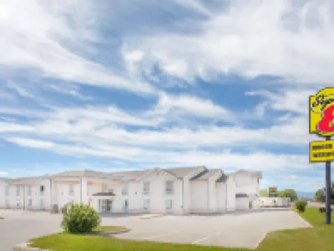 Ramada by Wyndham Cranbrook Hotels in Cranbrook