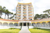 AluaSun Marbella Park Hotels near Playa don Carlos