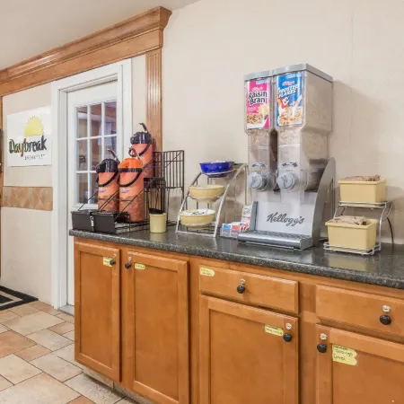 Days Inn by Wyndham Columbus IN