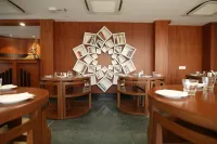 Holy River Hotel Hotels in Pauri Garhwal