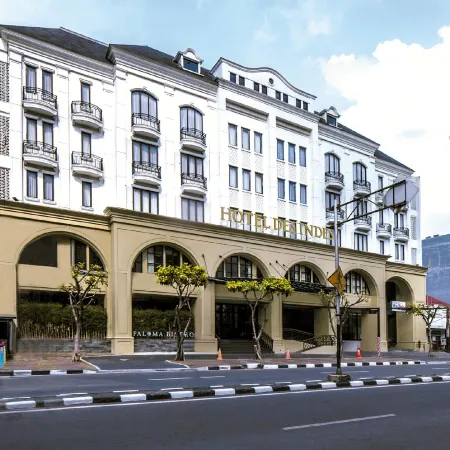 Hotel des Indes Menteng Отели рядом с достопримечательностью «Посольство Египта»