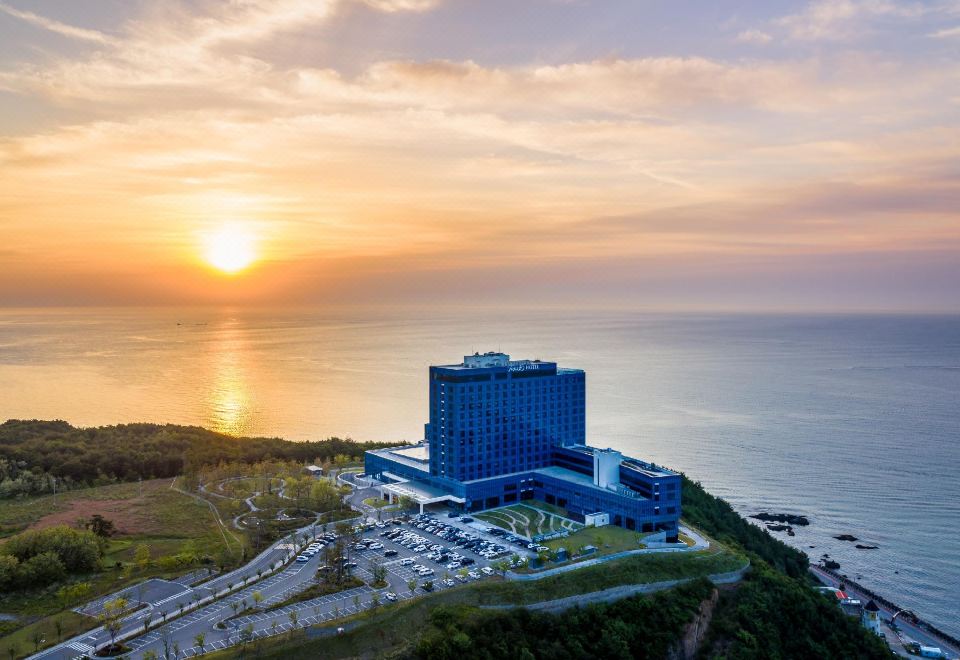 3. 탑스텐 호텔..