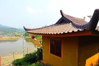 Chasa Rakthai Resort Hotels in Mueang Mae Hong Son District