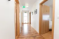 Garður Apartments فنادق في Gardur