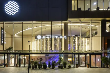 Pullman Paris Montparnasse Отели рядом с достопримечательностью «Сад Отель де Сан»