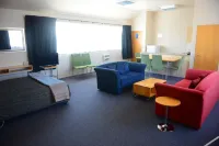 Victoria Court Motor Lodge - Motels