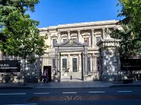 Apartamentos Recoletos Hotels near Retiro Metro Station