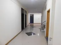 Taj Mehal Hotel فنادق في Mansehra