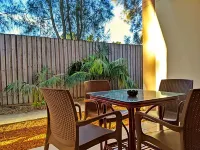 Novena Palms Motel Hotels in Nundah