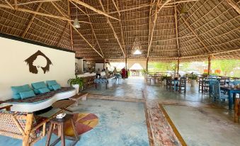 Kibanda Lodge and Beach Club