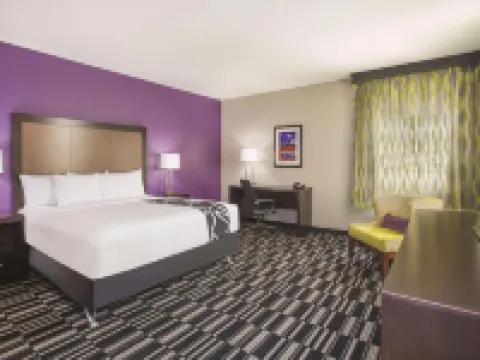 錫達城拉昆塔温德姆套房酒店 錫達城酒店