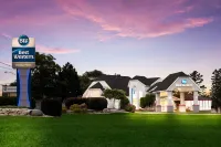 Best Western Harbour Pointe Lakefront Hotel in zona Little Bear East Arena