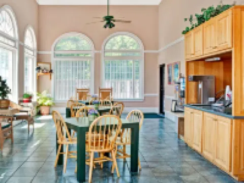 Super 8 by Wyndham Marietta/West/ATL Area マリエッタのホテル