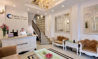 Hanoi Lake View Hotel & Spa